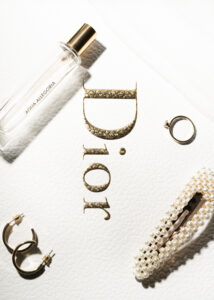 Wedding Jewellery - Dior - Luxury wedding photographer - Ramona Hackl